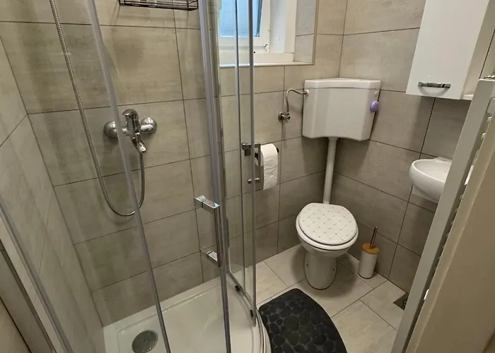 Siju Loft Bed 포스토이나